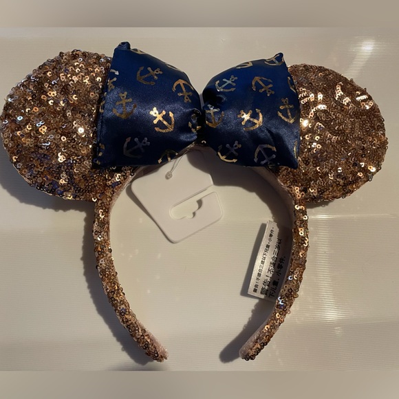 Disney Cruiseline Rose Gold Ears - Picture 2 of 4
